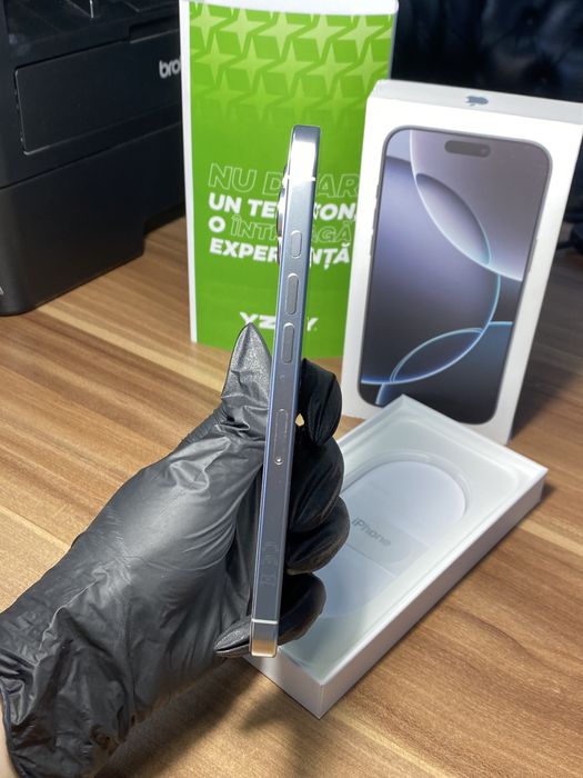 iPhone 16 Pro Max • 256 GB • White Titanium