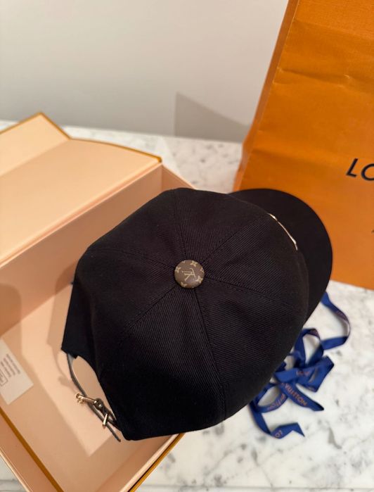 Sapca originala Louis Vuitton LV Day Cap noua full box cu factura