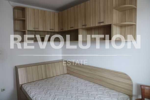 Дава се под наем Тристаен апартамент в Варна, Център - 70 кв.м за 500 € - Снимка #4