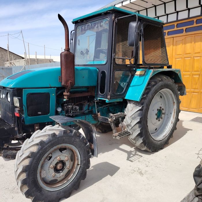 Traktor t40 radnoy sotiladi