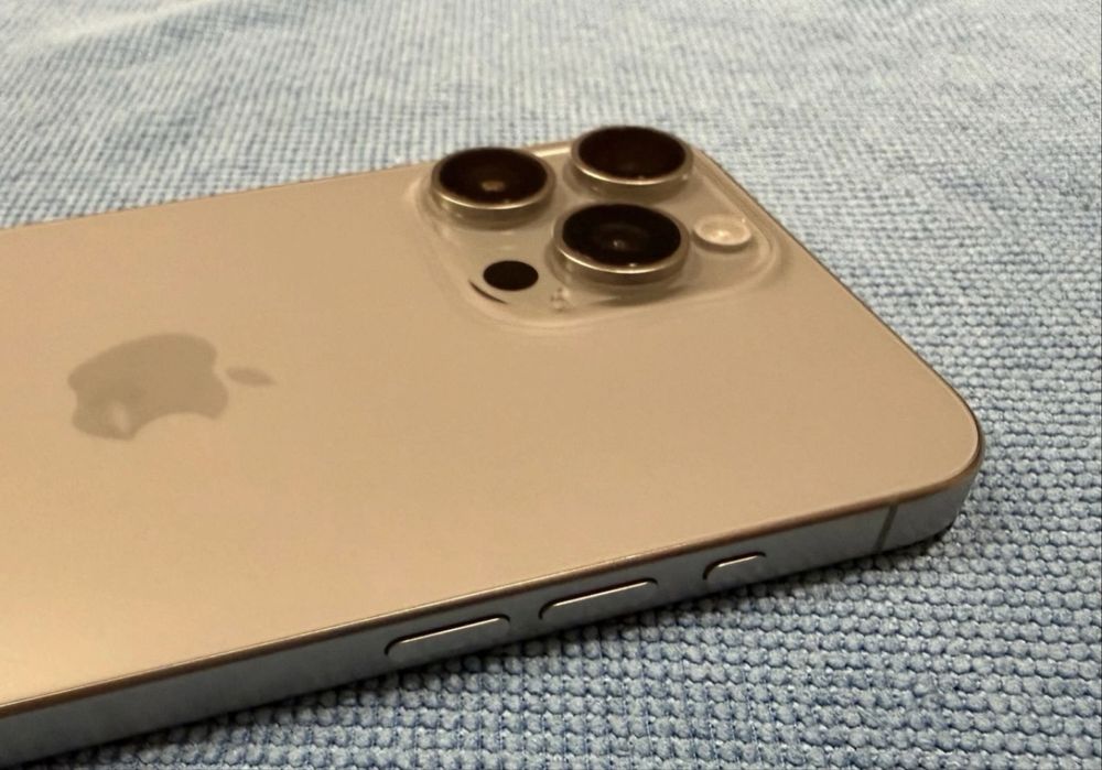 Iphone 15 pro max като нов 90% БАРТЕР САМО ЗА 16PM