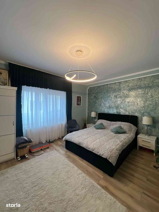 Casa singur in curte zona horea