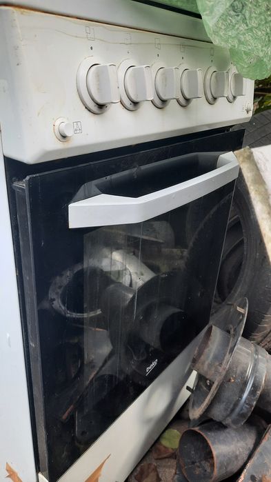 Aragaz Beko..cu grill.