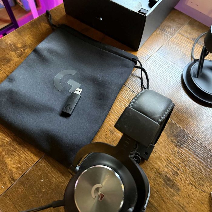 Logitech G PRO X Wireless LIGHTSPEED – напълно функционални, комплект