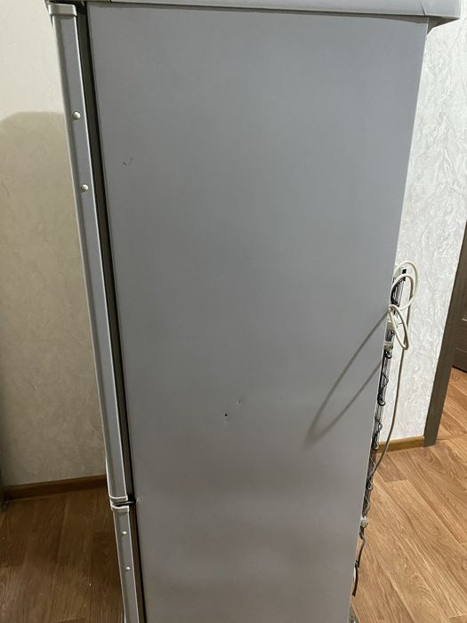 продам холодильник