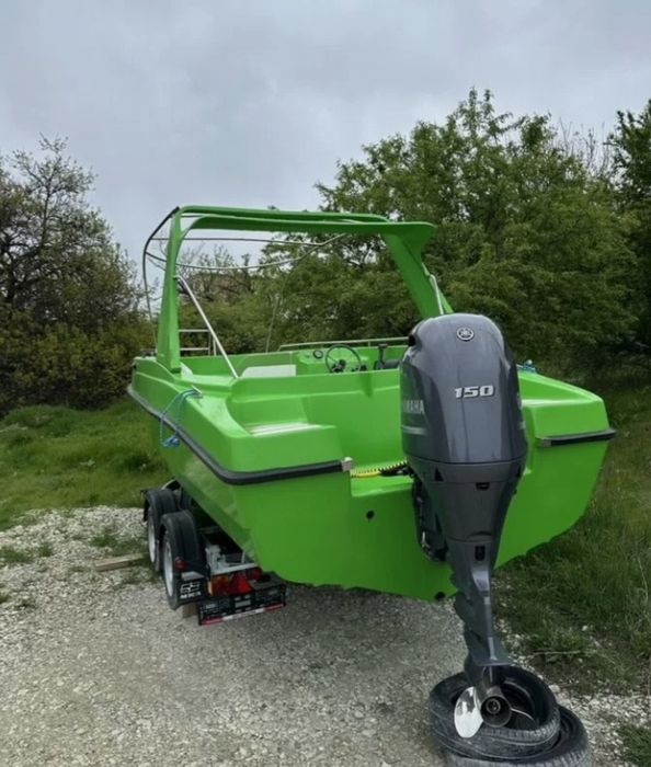 Продаётся катер Шторм с мотором Yamaha 150