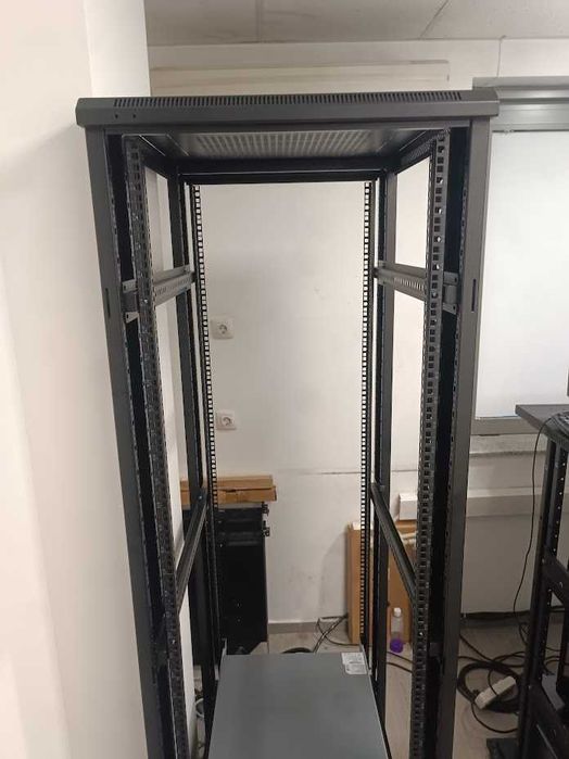 Сървърни шкафове / server racks 42U/45U