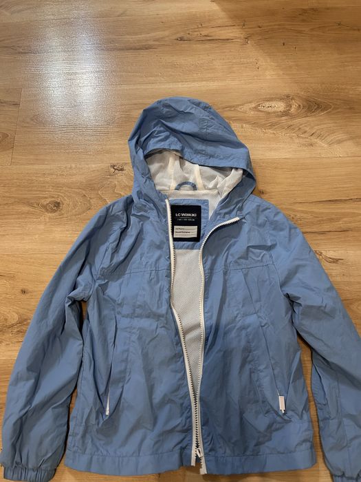 Продам ветровку для мальчика