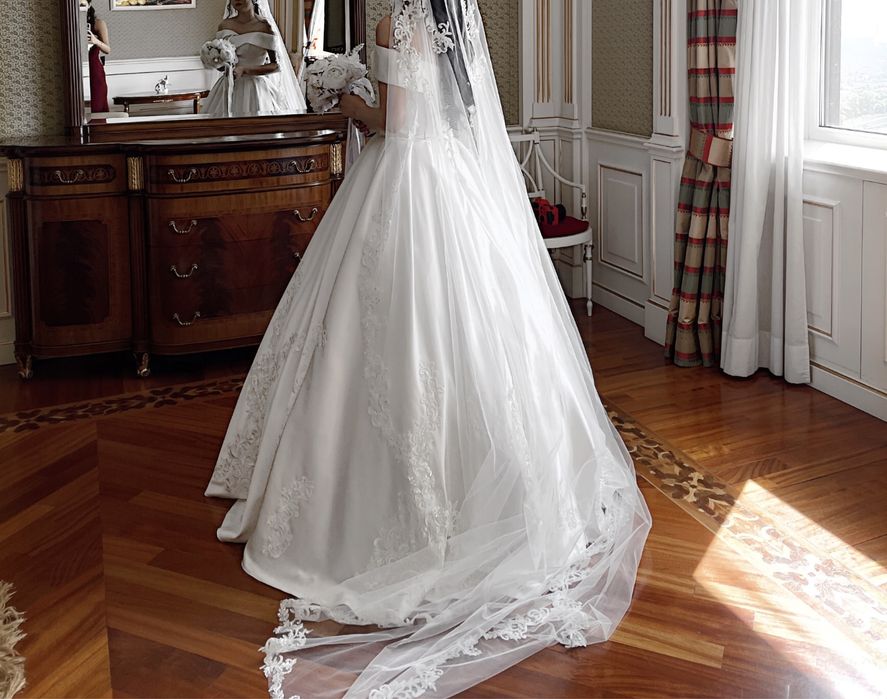 Шикарное свадебное платье “EMILIA SPOSA”