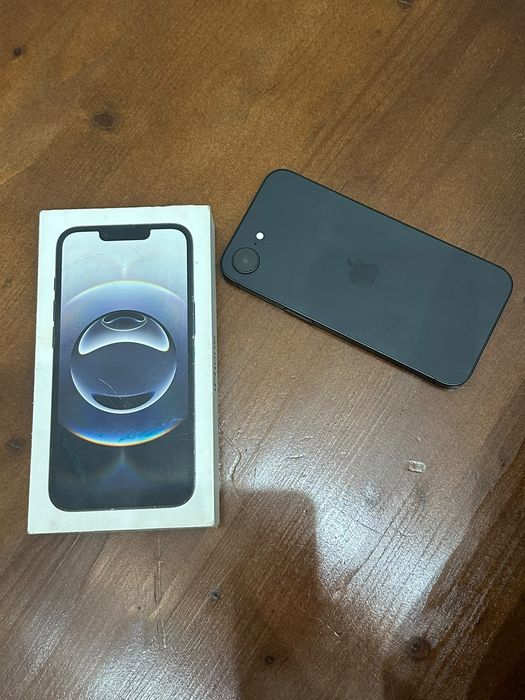 Продам iPhone 16e
