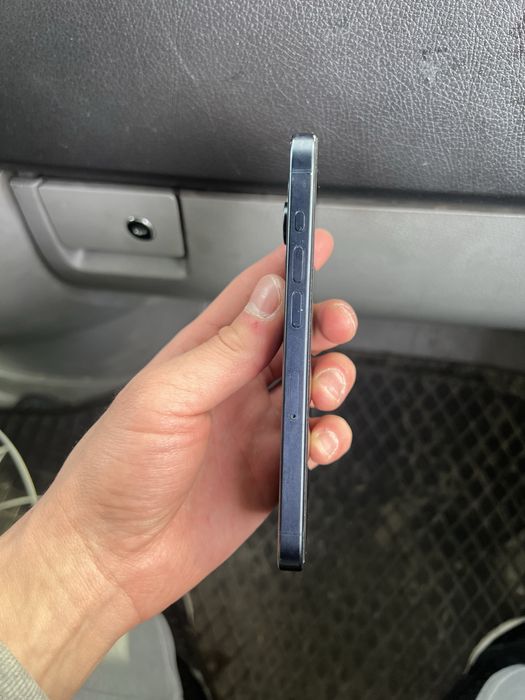 iPhone 15 pro 128 гб