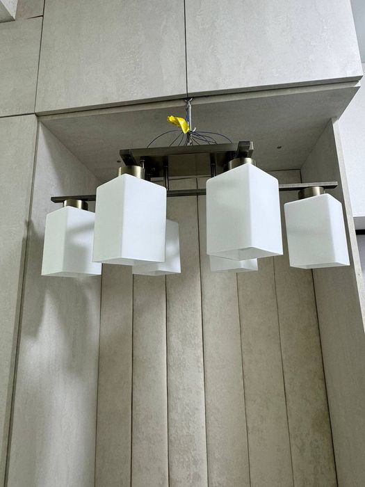 Продается люстра