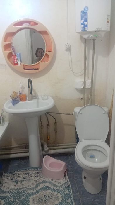 2 бөлмелі квартира сатылады!