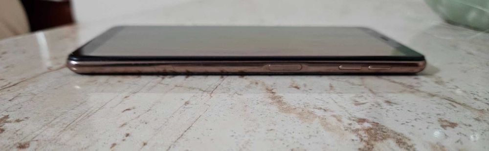 Телефон Samsung A7