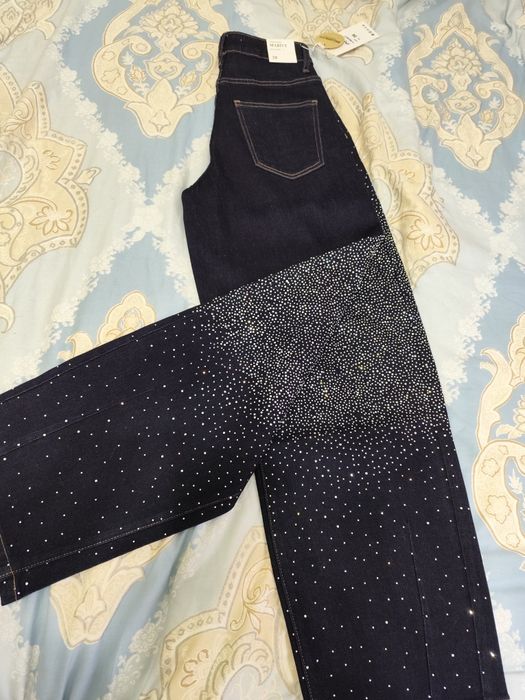Blugi cu pietre baloon fit