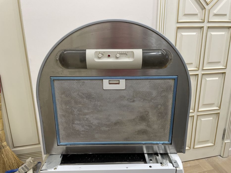 Вытяжка в хорошем состоянии