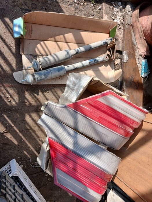 Задание фары и передний амортизаторы