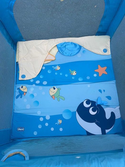 Продам б/у игровой манеж Chicco