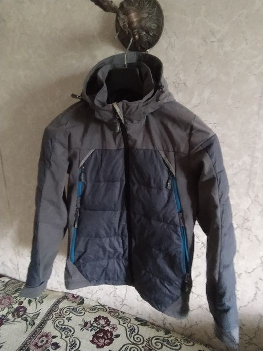 Демисезонная курточка