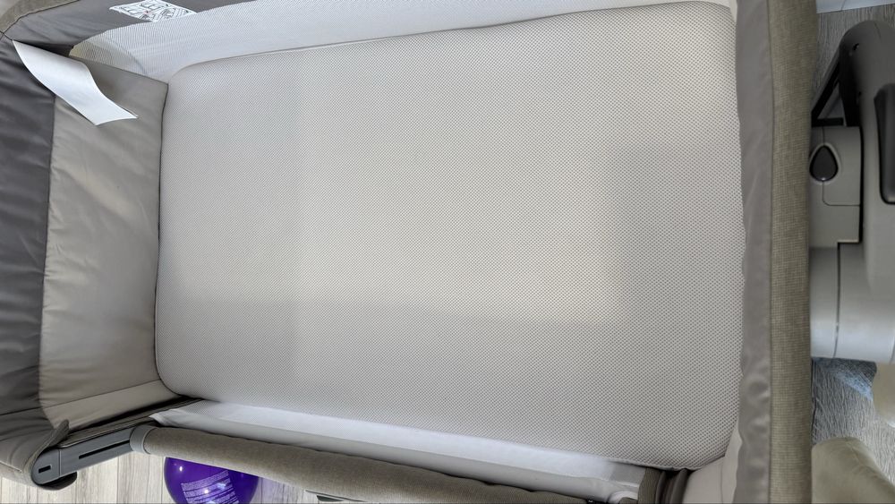 Детская манеж-кровать от chicco