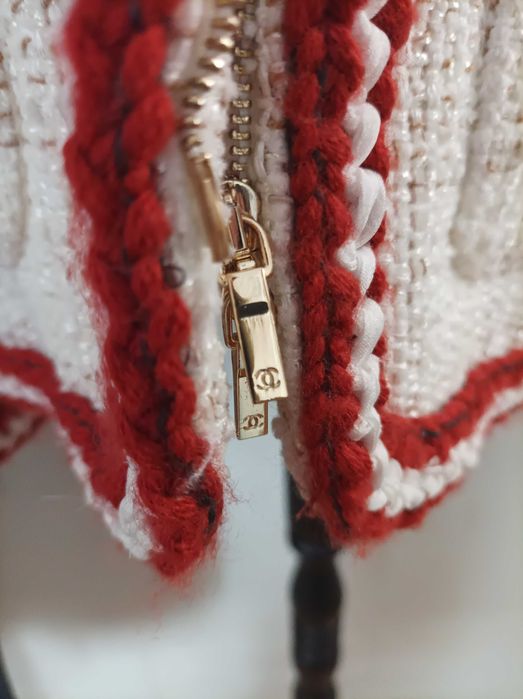 оригинален костюм Chanel