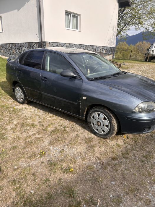 Seat Cordoba       .