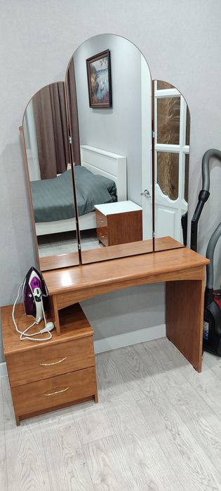 Трильяж с полочками