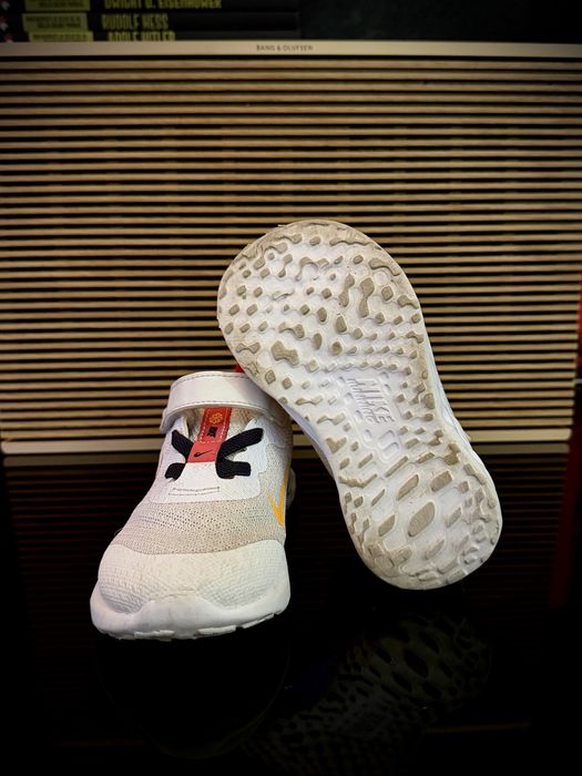 Adidasi nike revolution 6 cu velcro adidasi copii nike marimea 22