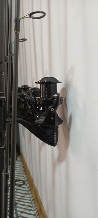 SET 4 Lansete FL LEGEND CARP 3.90 m 3.75 Lbs  + 4 Mulinete EastShark 1