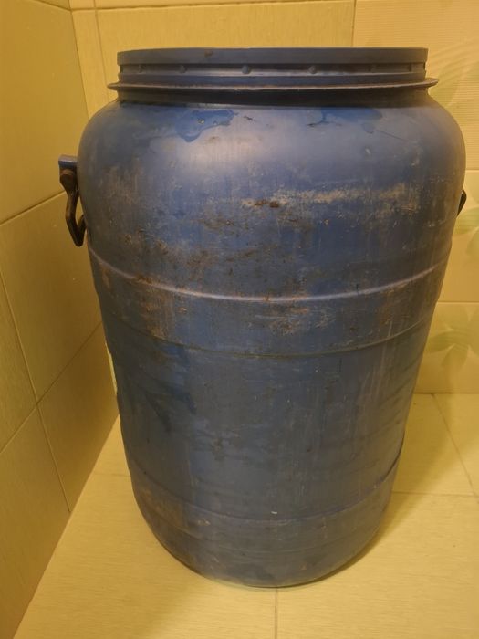 Пластмасови бидони 80л
