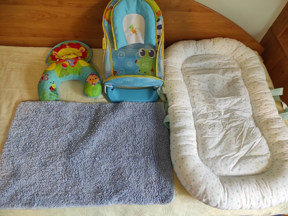 Лот детски неща за спане