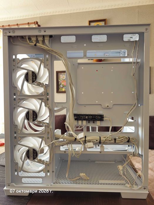 Gigabyte C500 PANORAMIC Stealth Ice