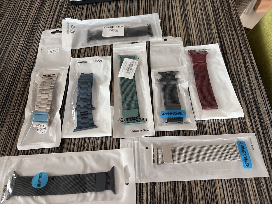 Apple Watch SE 2 44 mm, аксесоари каишки верижки