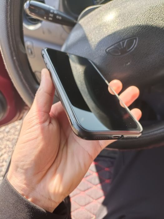 Айфон 11 128г фейс рабочи