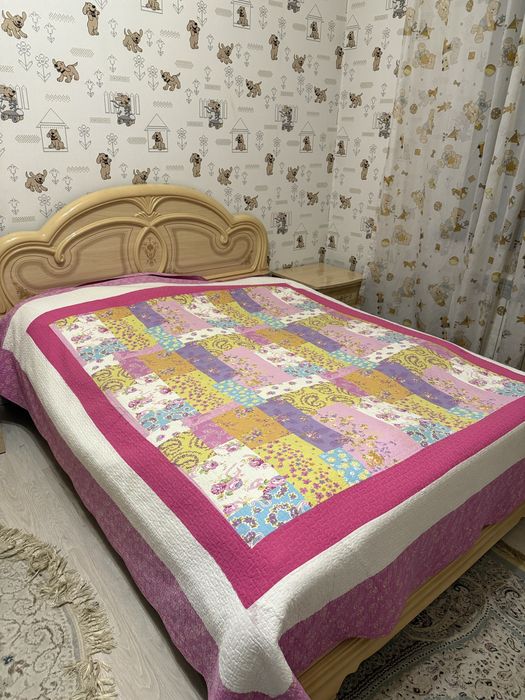 Спальный горнитур(диван, комод,2тумбочки)