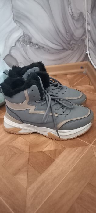 ЗИМНИЕ   Кроссовки  женские