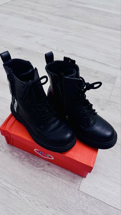 Ботинки 33 размео