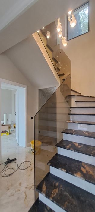 Balustrade din sticlă securizată