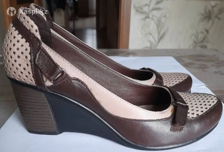 Продам кожаные туфли