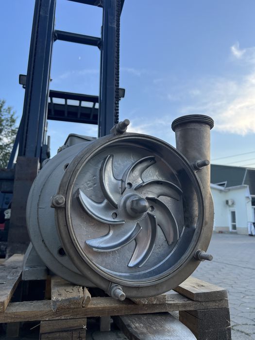 Motor trifazic 30 KW3000 de rotatii marca LEROY SOMER ft putin folosit