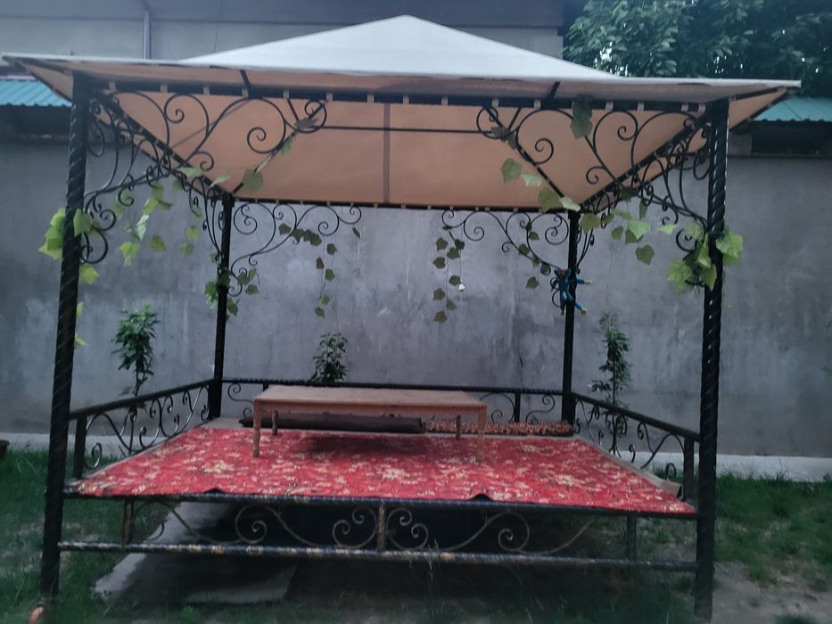 Тапчан продаётся размер 3х2.5