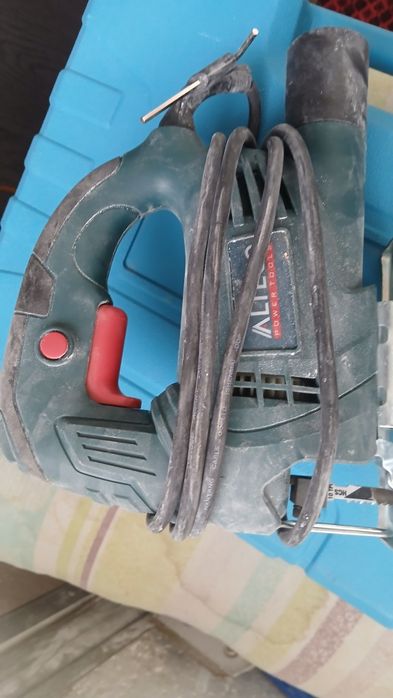 Продам лобзик алтеко и шуруповерт