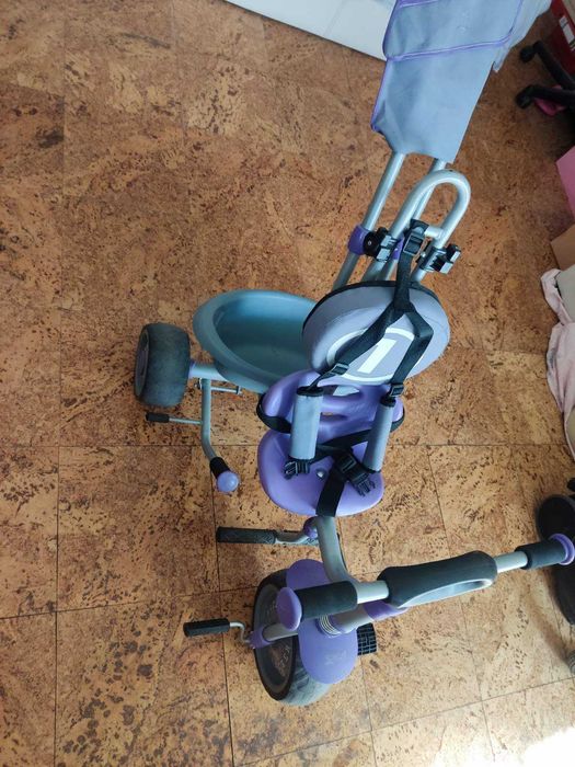 Бертони детска кошара с люлеещ се механизъм + Триколка за бутане