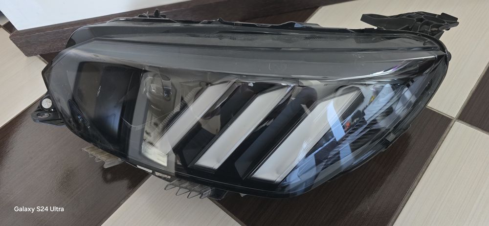 Far led Peugeot 208