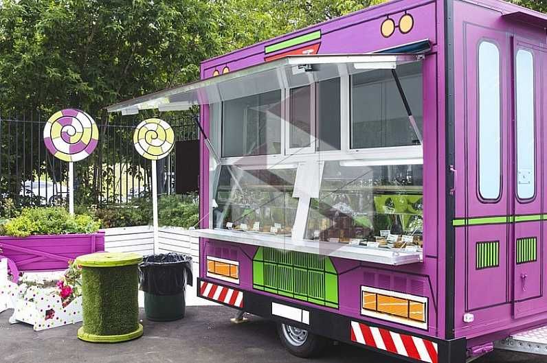 Фудтрак-индивидуальный бизнес. Foodtrak-bu yakka tartibdagi biznes.