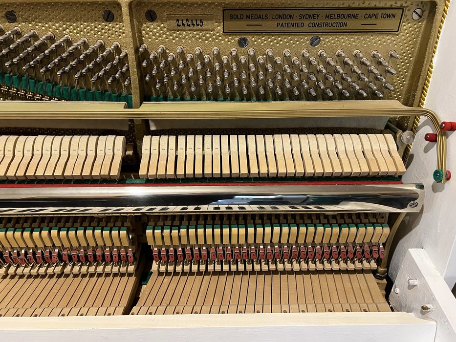 Акустично пиано Weinbach