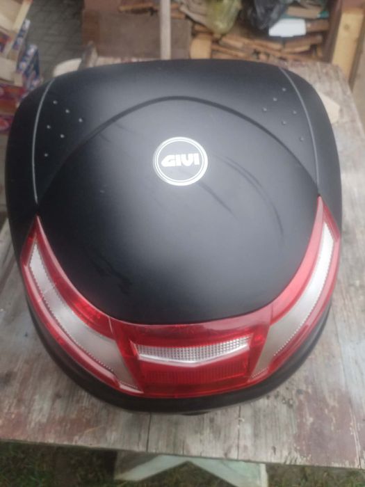 Top case moto givi