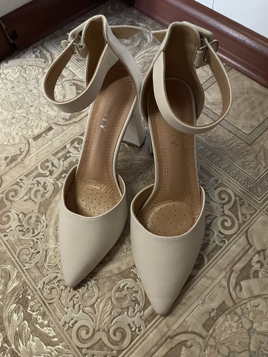 Туфли нарядные новые