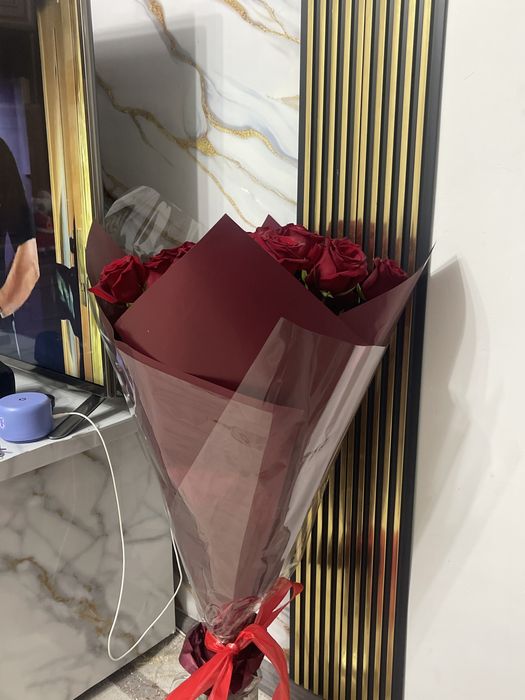 Продам букет красных роз