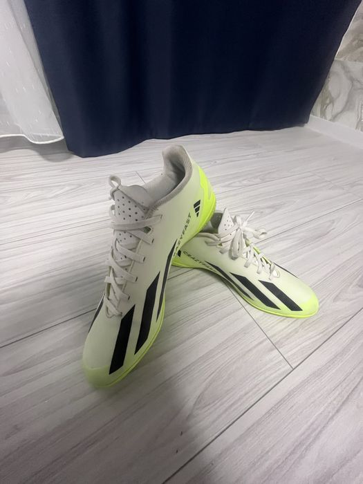 Ghete de fotbal sintetic/sala crazy fast